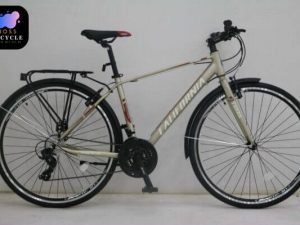 Xe-dap-Touring-700c-Khung-Nhom-California-City-300-Mau-den-do-Trum-xe-dap