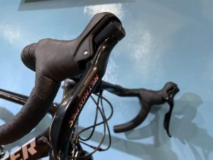 xe-dap-dua-twitter-sniper-pro-full-shimano-105-r7000-tay-thang